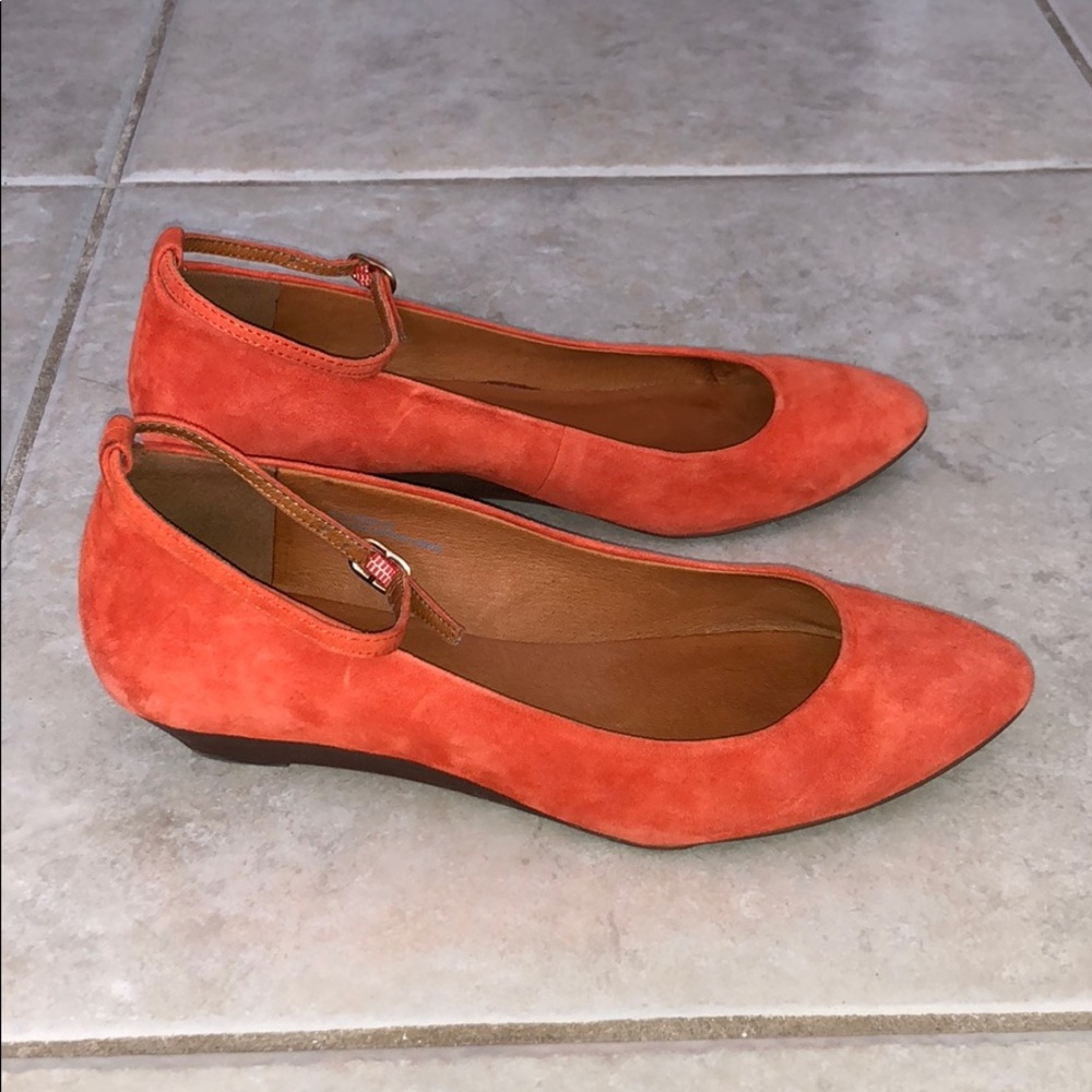 Orange Flats